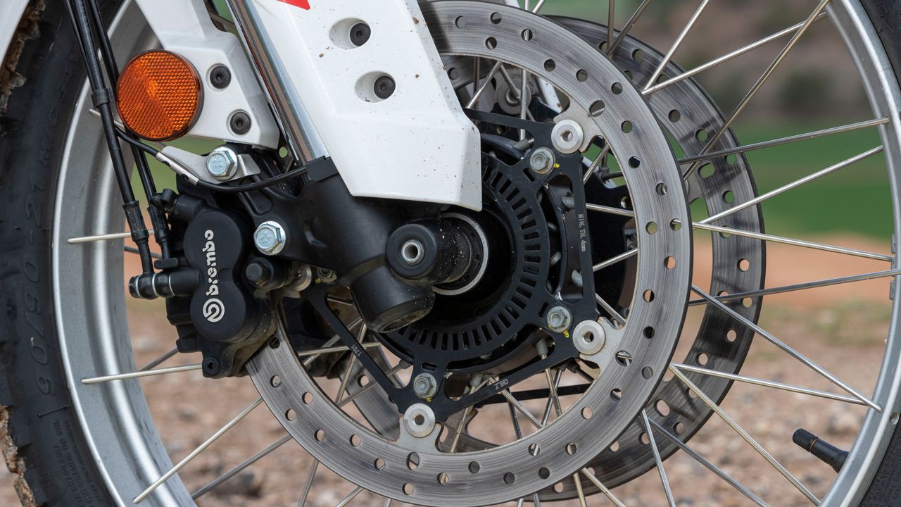 Aprilia Tuareg 660.
