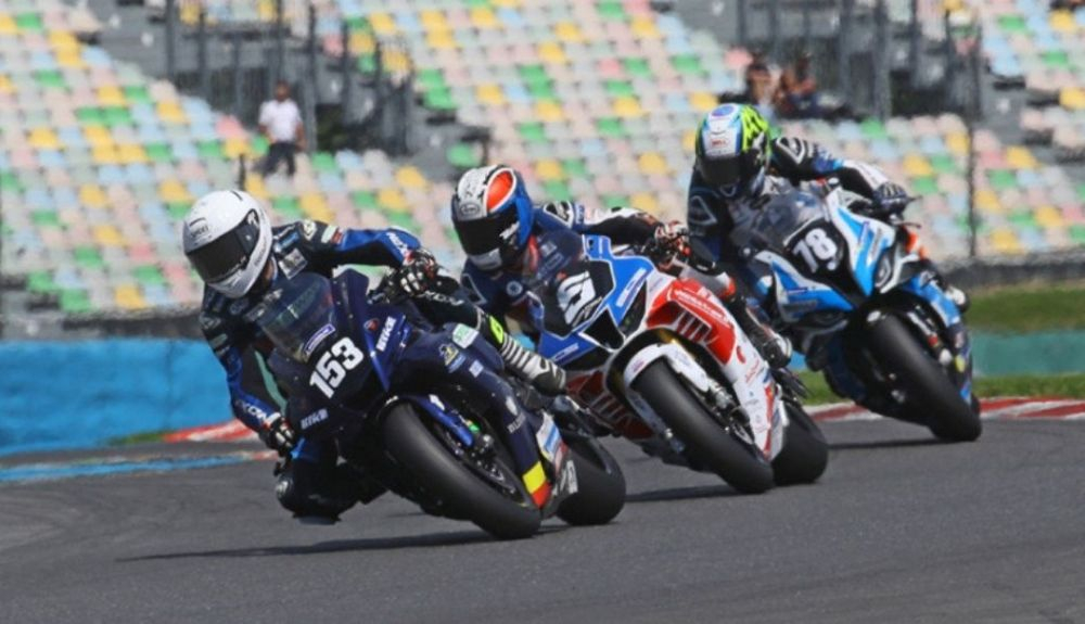 Valentin Debise seguido por Alan Techer y Kenny Foray Valentin Debise seguido por Alan Techer y Kenny Foray