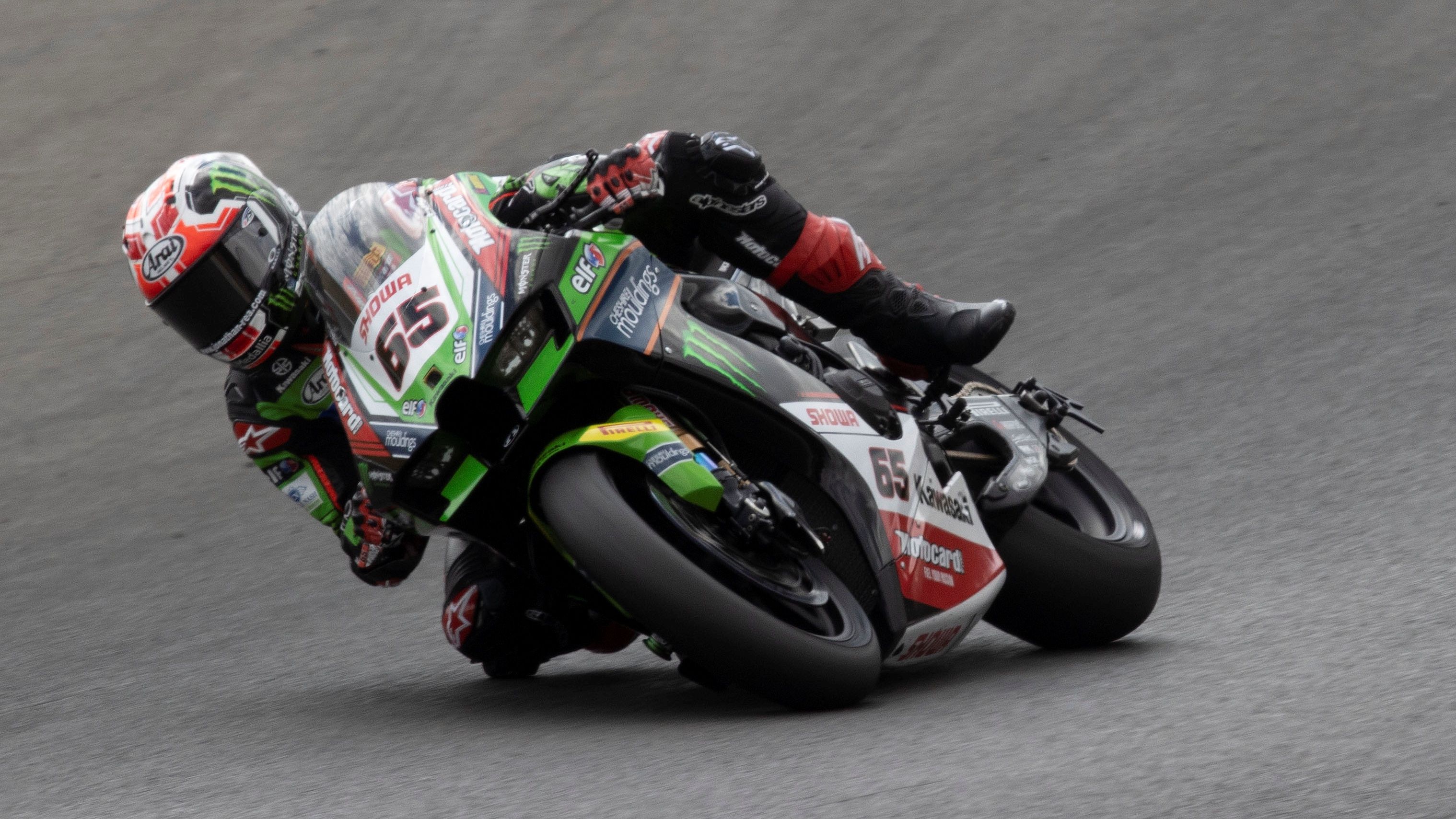 Jonathan Rea se ha hecho con la Superpole en Donington con gran autoridad