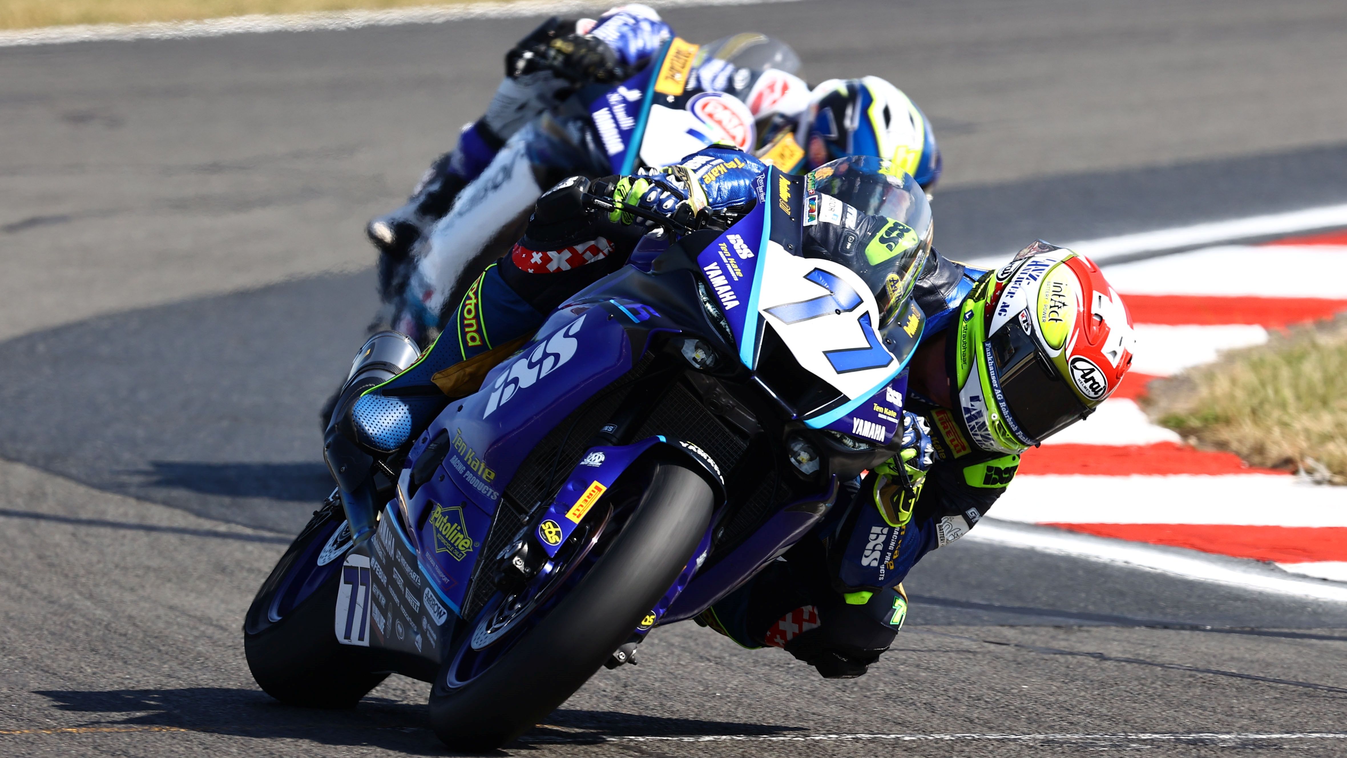 Dominique Aegerter ha igualado el récord de triunfos seguidos en Supersport tras batir a Lorenzo Baldassarri