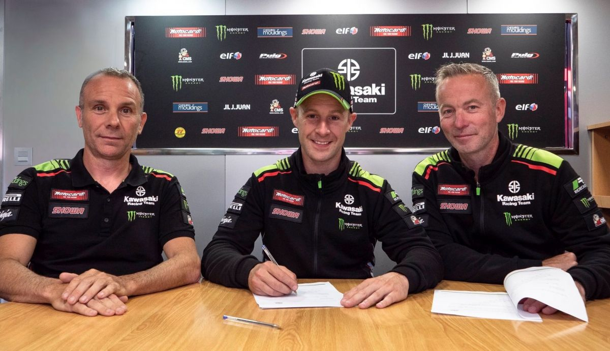 Jonathan Rea firma la renovación con Kawasaki hasta Superbike 2024 Jonathan Rea firma la renovación con Kawasaki hasta Superbike 2024