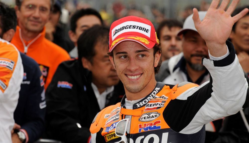 Andrea Dovizioso celebrando en Gran Bretaña 2009. Fuente: Gold & Goose