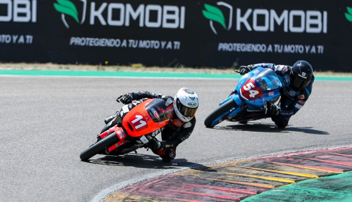 David González y Jesús Ríos se llevaron los triunfos en PreMoto3 David González y Jesús Ríos se llevaron los triunfos en PreMoto3