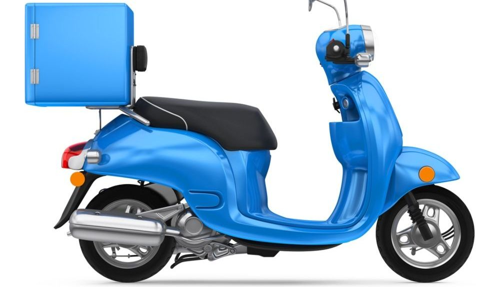Moto scooter de baja cilindrada. Fuente: iStock.com / Nerthuz