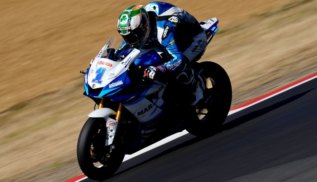 Jack Kennedy sumó otro doblete en Brands Hatch y es más líder del British Supersport 2021 Jack Kennedy sumó otro doblete en Brands Hatch y es más líder del British Supersport 2021