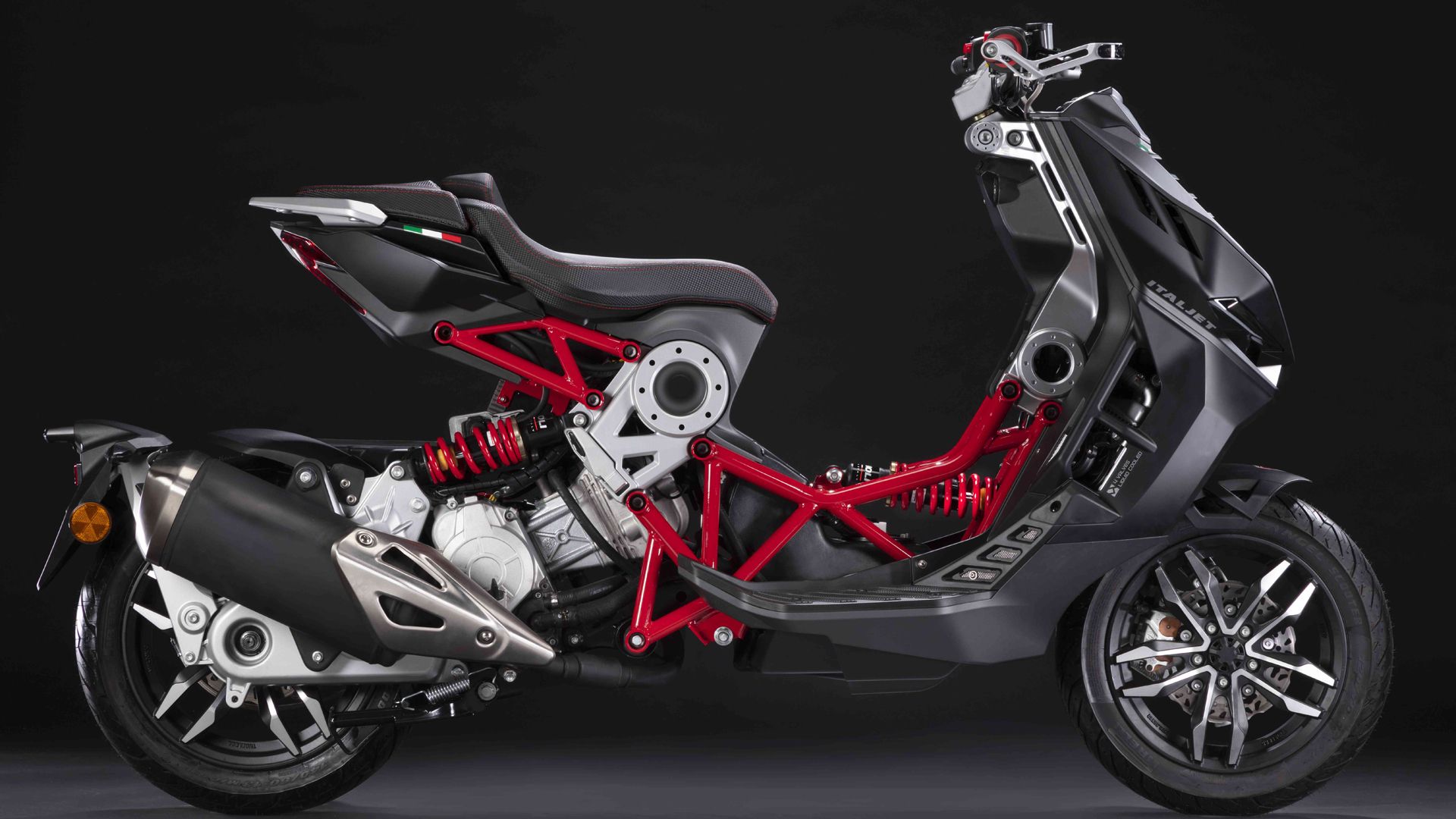 Italjet Dragster 2022 Estudio 04