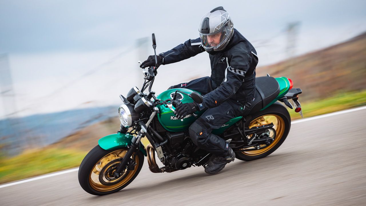 Kawasaki Z650 RS 2022 (4)