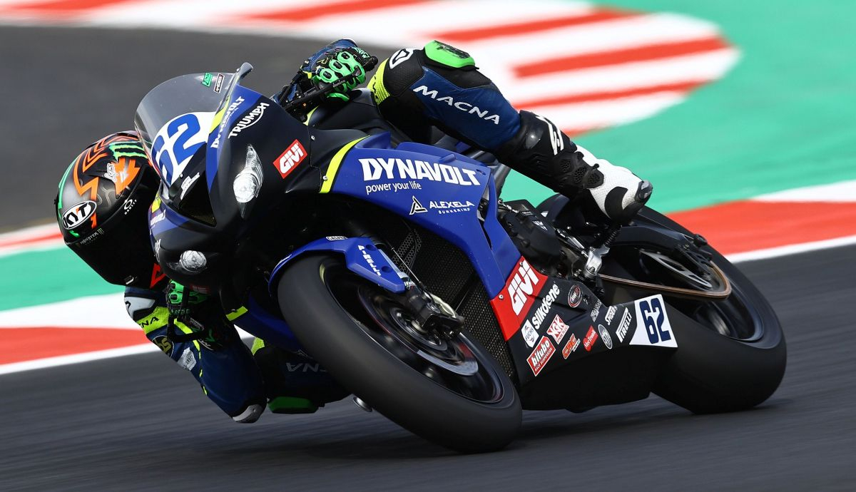Stefano Manzi ha logrado el primer podio de la nueva Triumph Stefano Manzi ha logrado el primer podio de la nueva Triumph