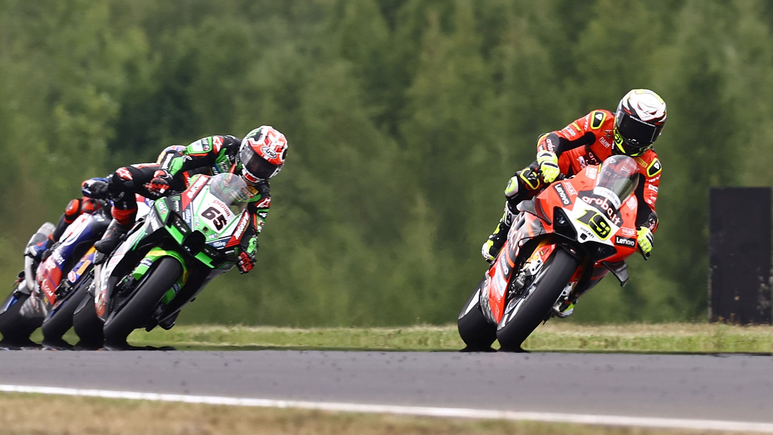 Álvaro Bautista sigue líder de la clasificación de Superbike 2022 tras Most por delante de Jonathan Rea y Toprak Razgatlioglu