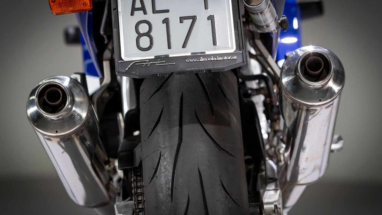 Suzuki GSX R1100 1990.