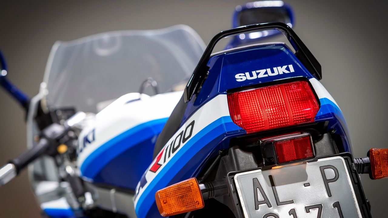 Suzuki GSX R1100 1990.