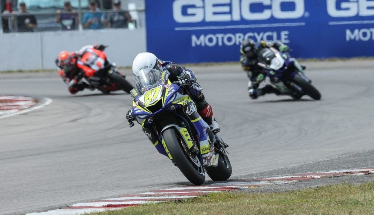 Rocco Landers se escapa de Josh Hayes y Josh Herrin Rocco Landers se escapa de Josh Hayes y Josh Herrin