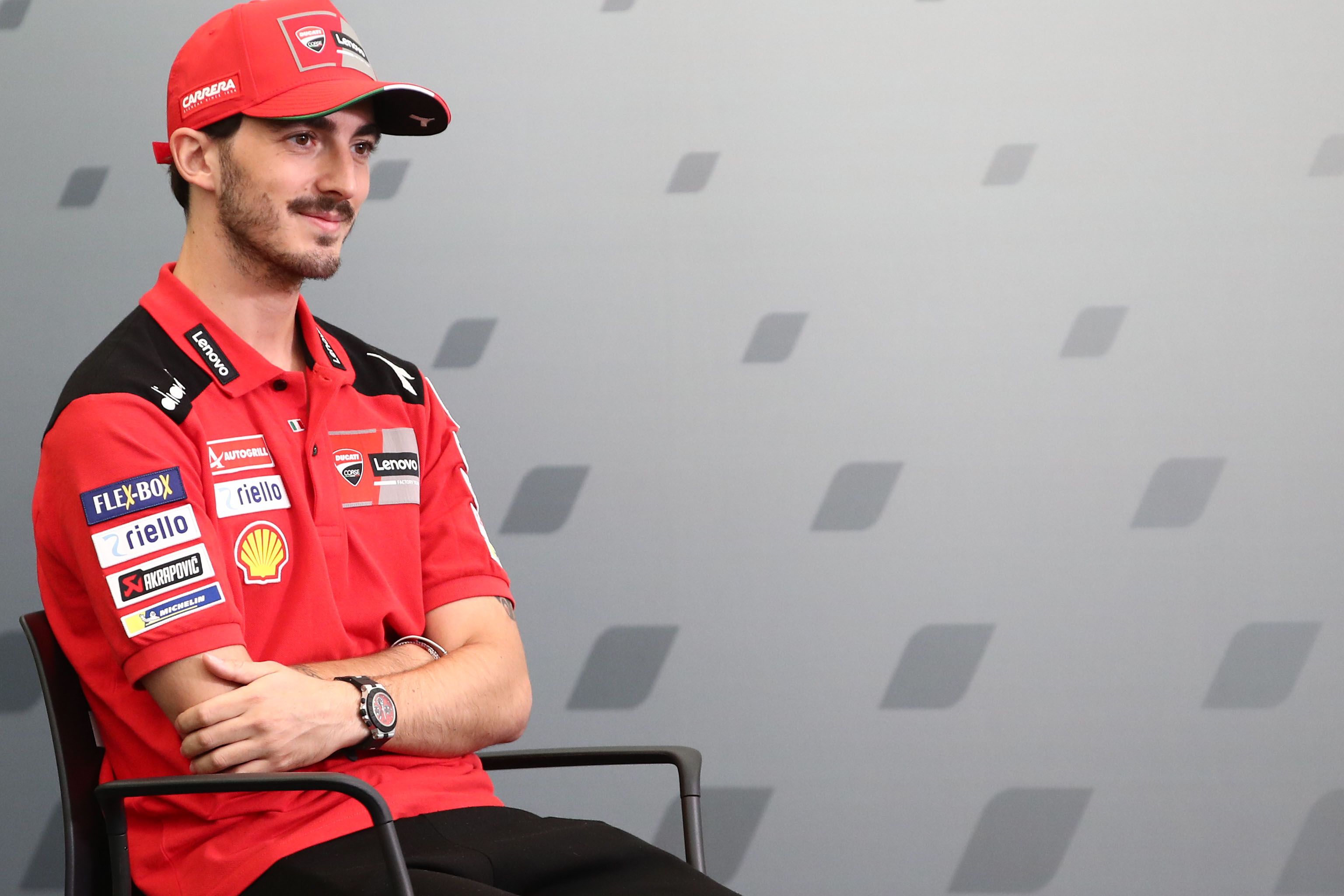 Pecco Bagnaia durante la rueda de prensa del GP de Gran Bretaña en Silverstone.