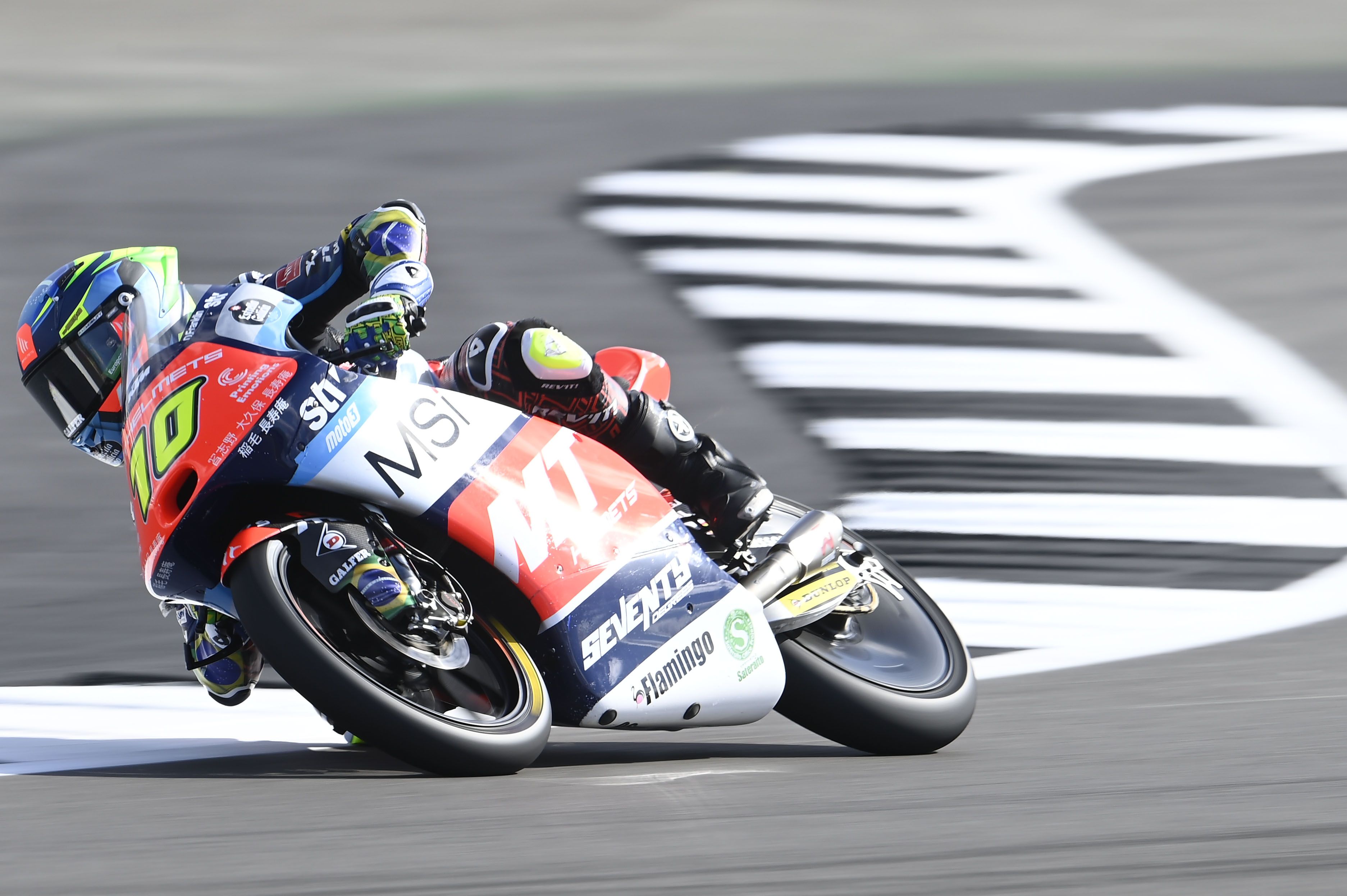 Primera pole mundialista de Diogo Moreira en Silverstone.