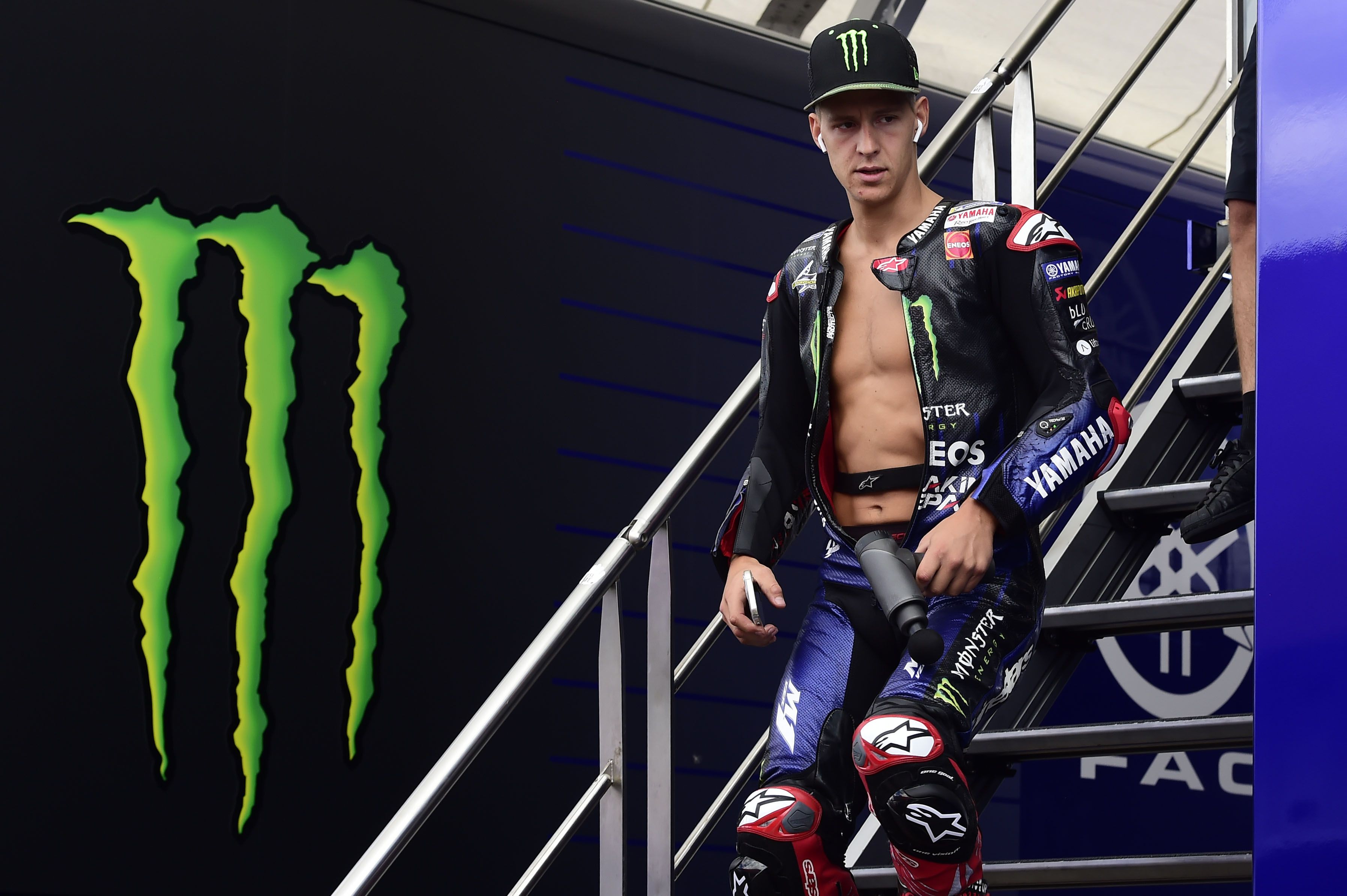 Fabio Quartararo partirá 4º en parrilla y deberá cumplir la sanción de long lap en carrera.