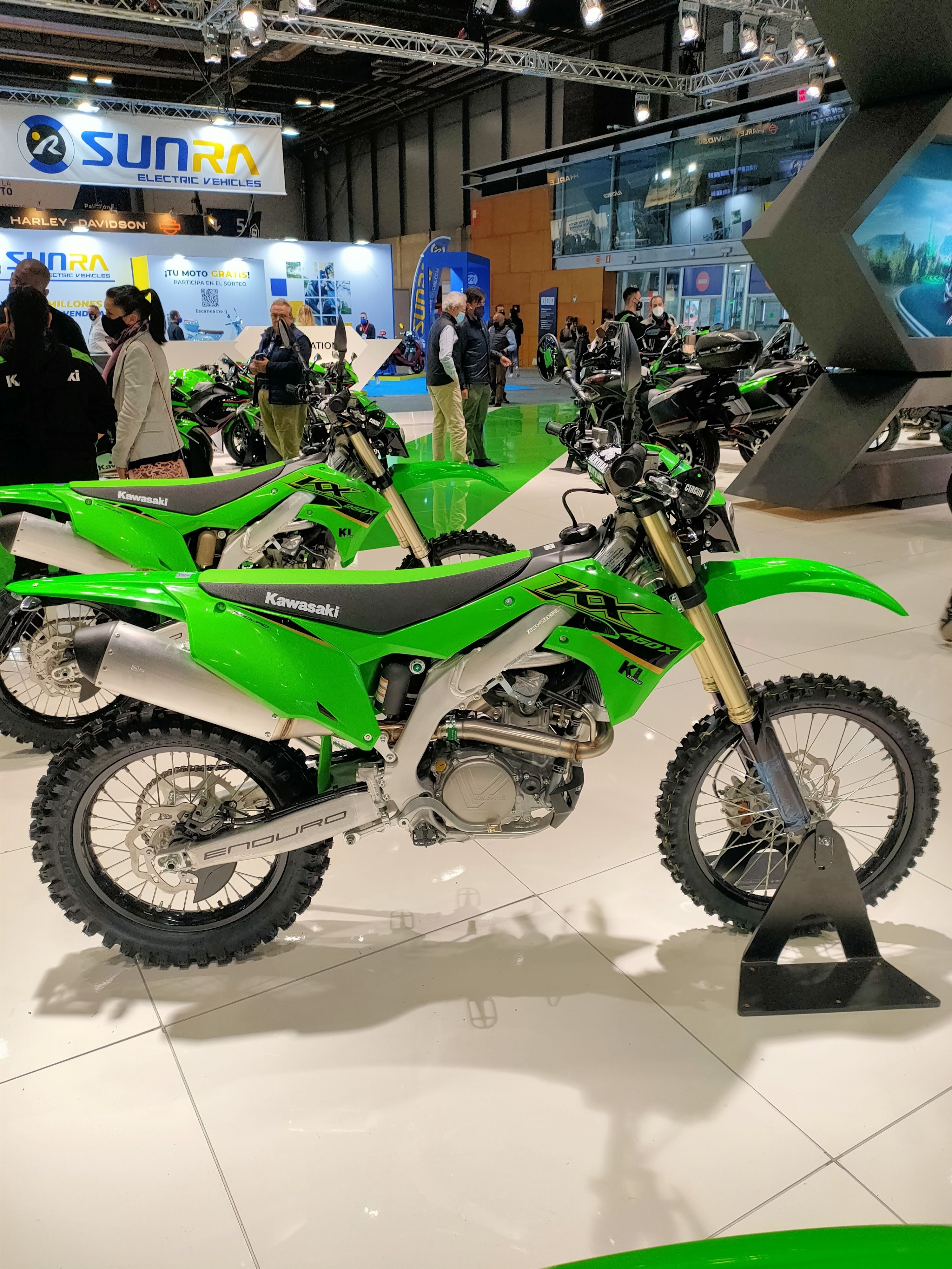 Fotos Kawasaki KX 250/450 X y KL 250/450 X