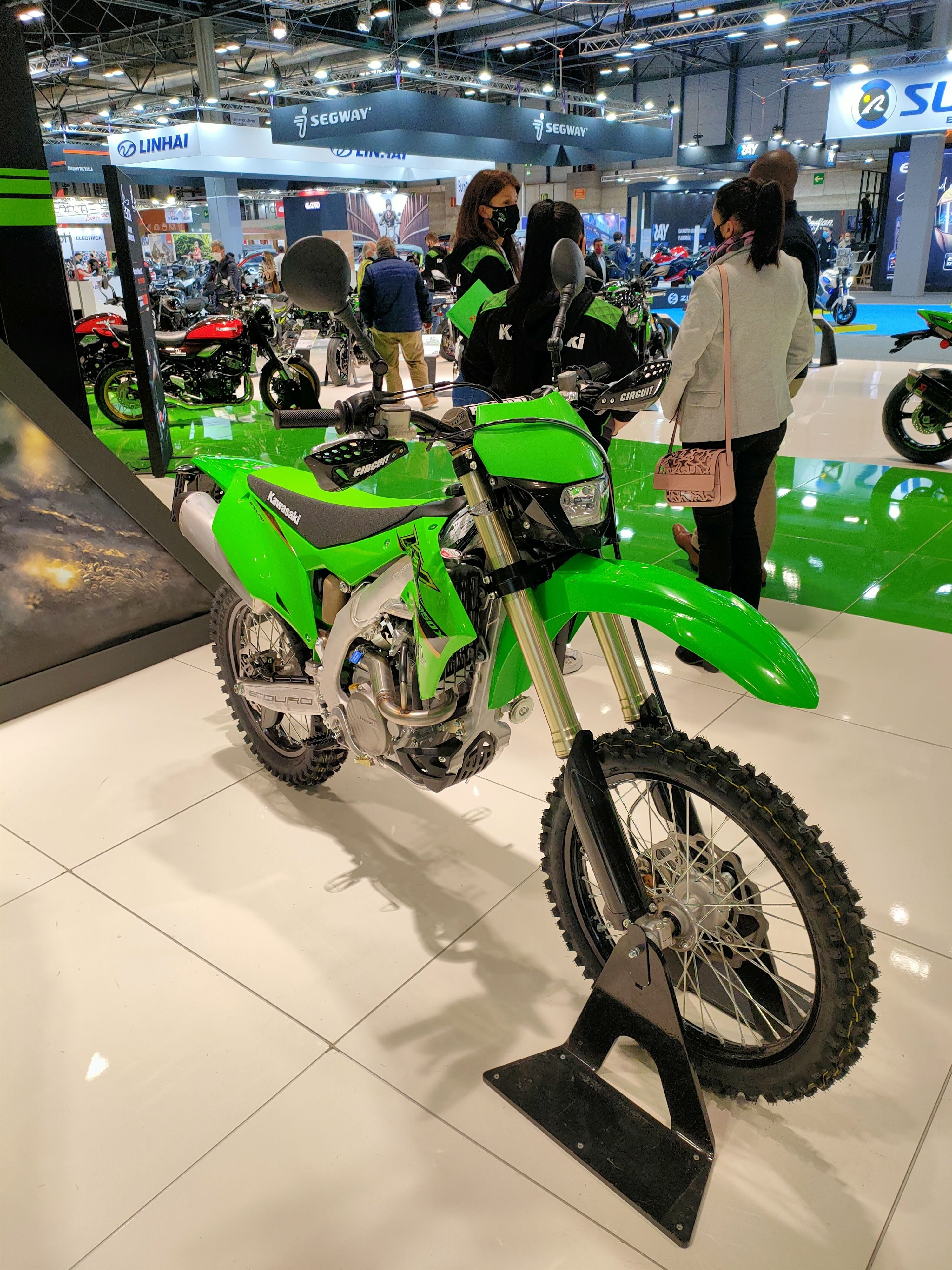 Fotos Kawasaki KX 250/450 X y KL 250/450 X