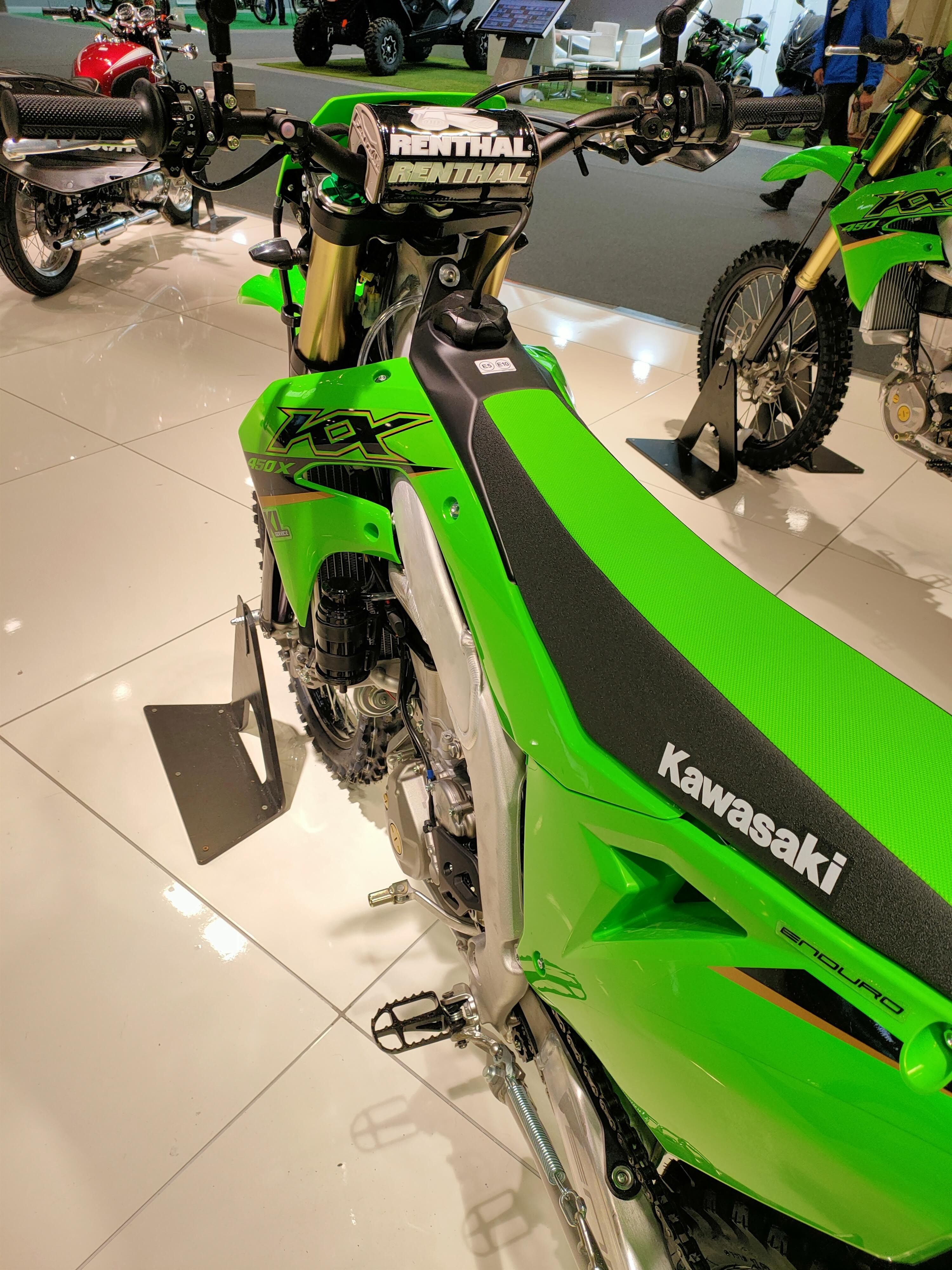 Fotos Kawasaki KX 250/450 X y KL 250/450 X