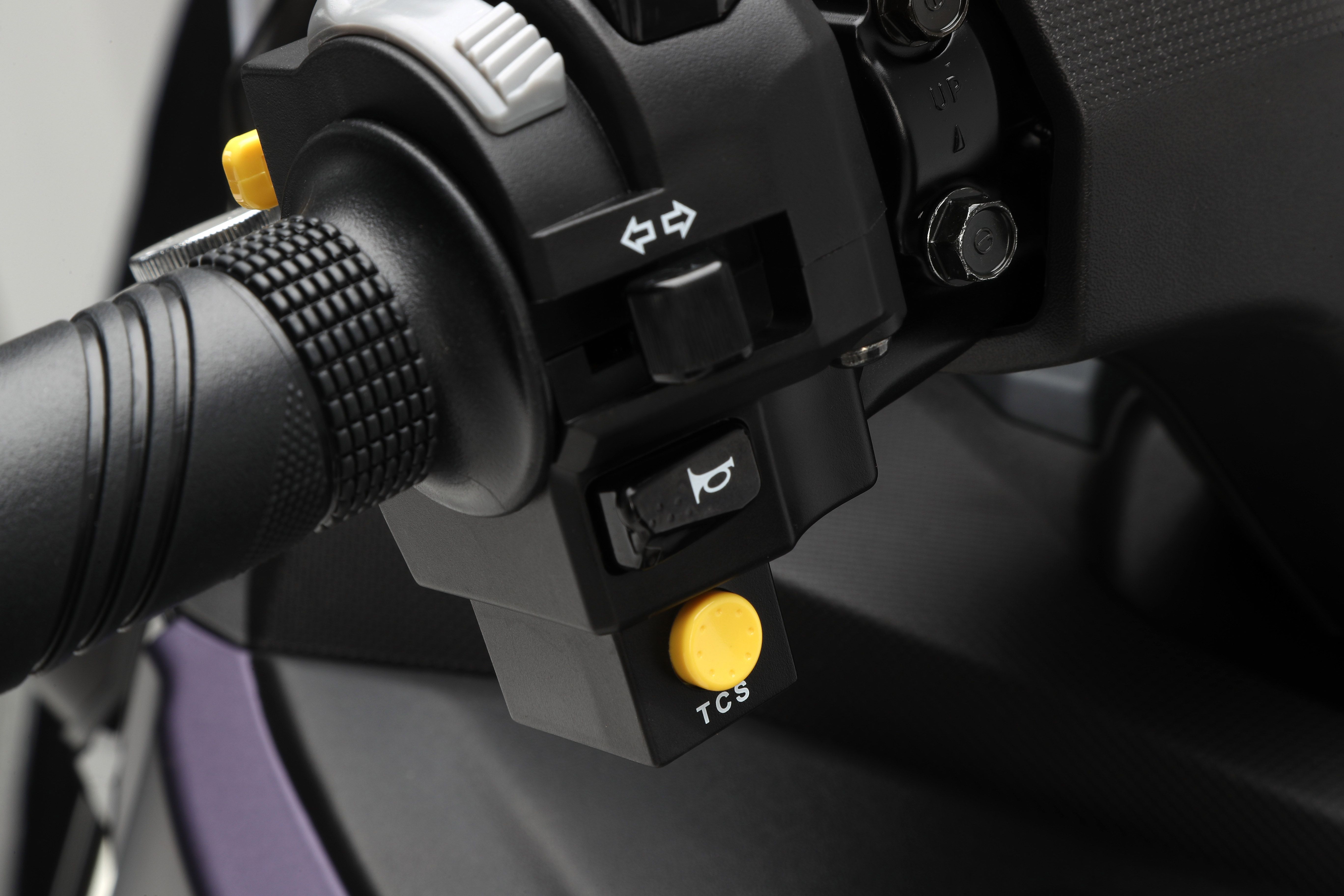 SYM Maxsym TL 508 detalle (8)