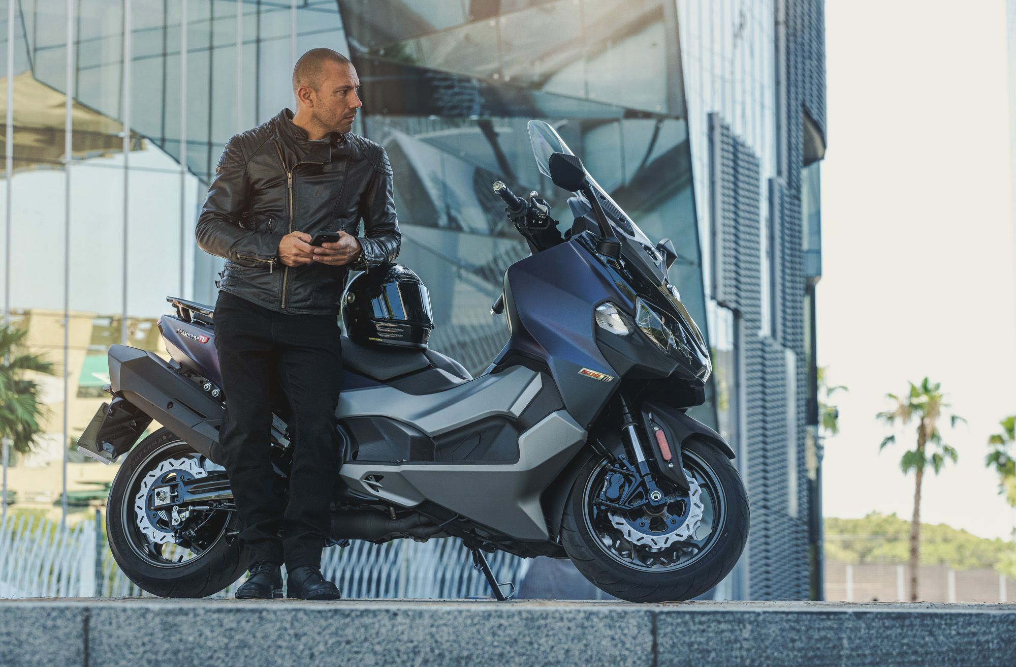 2022 SYM nuevo maxiscooter Maxsym TL (5)