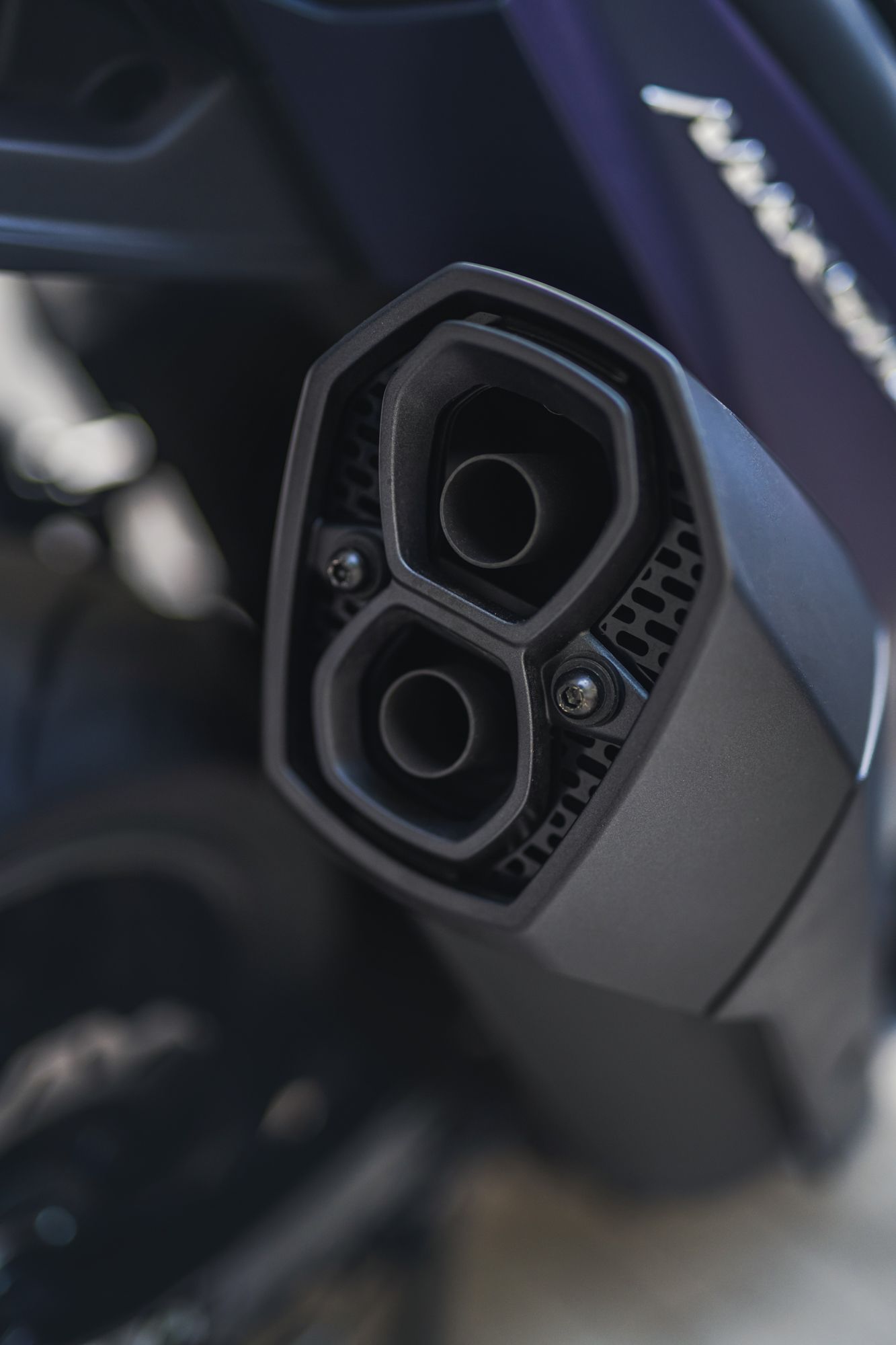 SYM maxiscooter 508 Maxsym TL detalles (67)