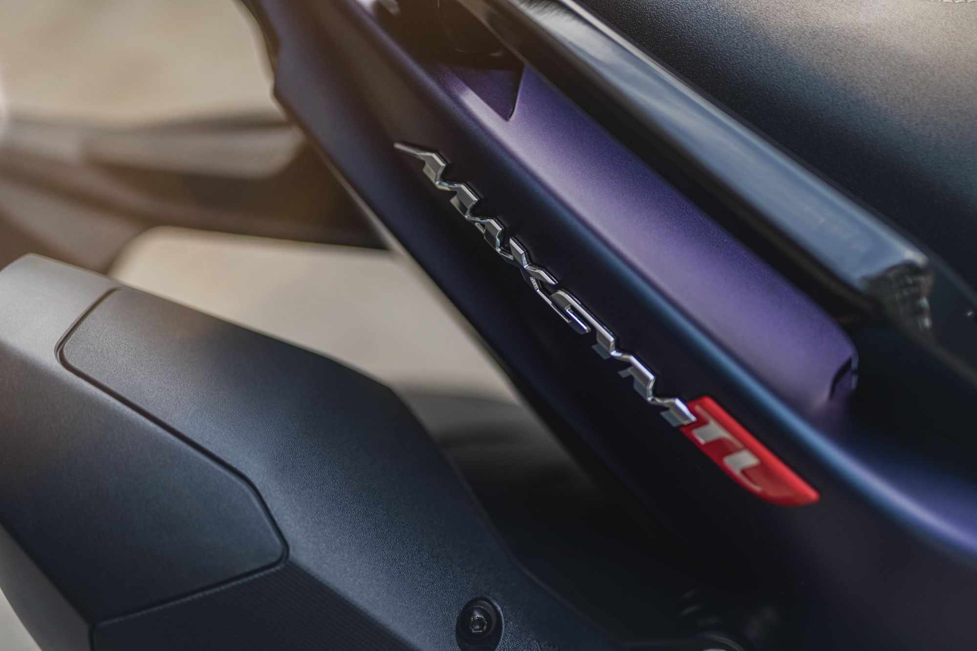 SYM maxiscooter 508 Maxsym TL detalles (38)