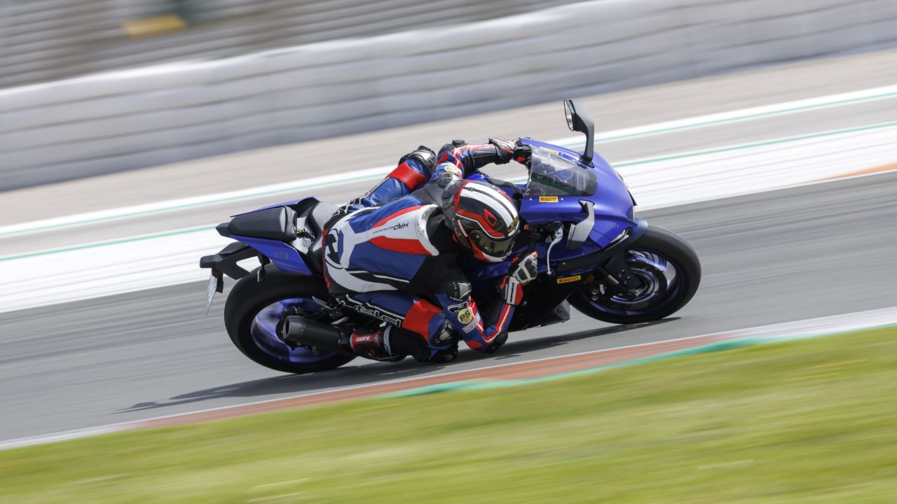 Yamaha R1 36 jk