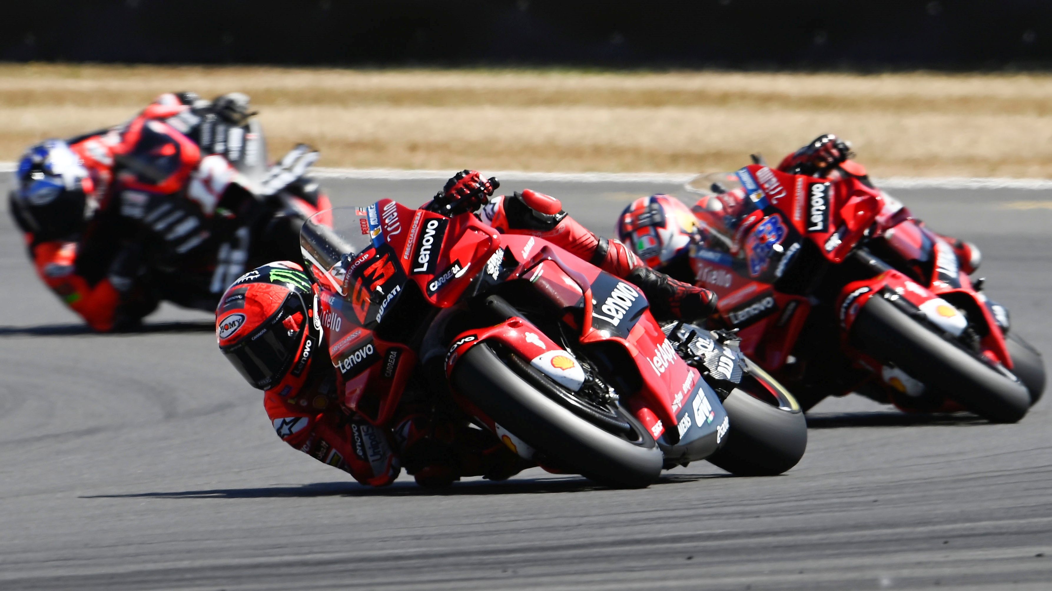 Pecco Bagnaia y Jack Miller extendieron la racha de Ducati en MotoGP, y Maverick Viñales redondeó la fiesta de las motos italianas
