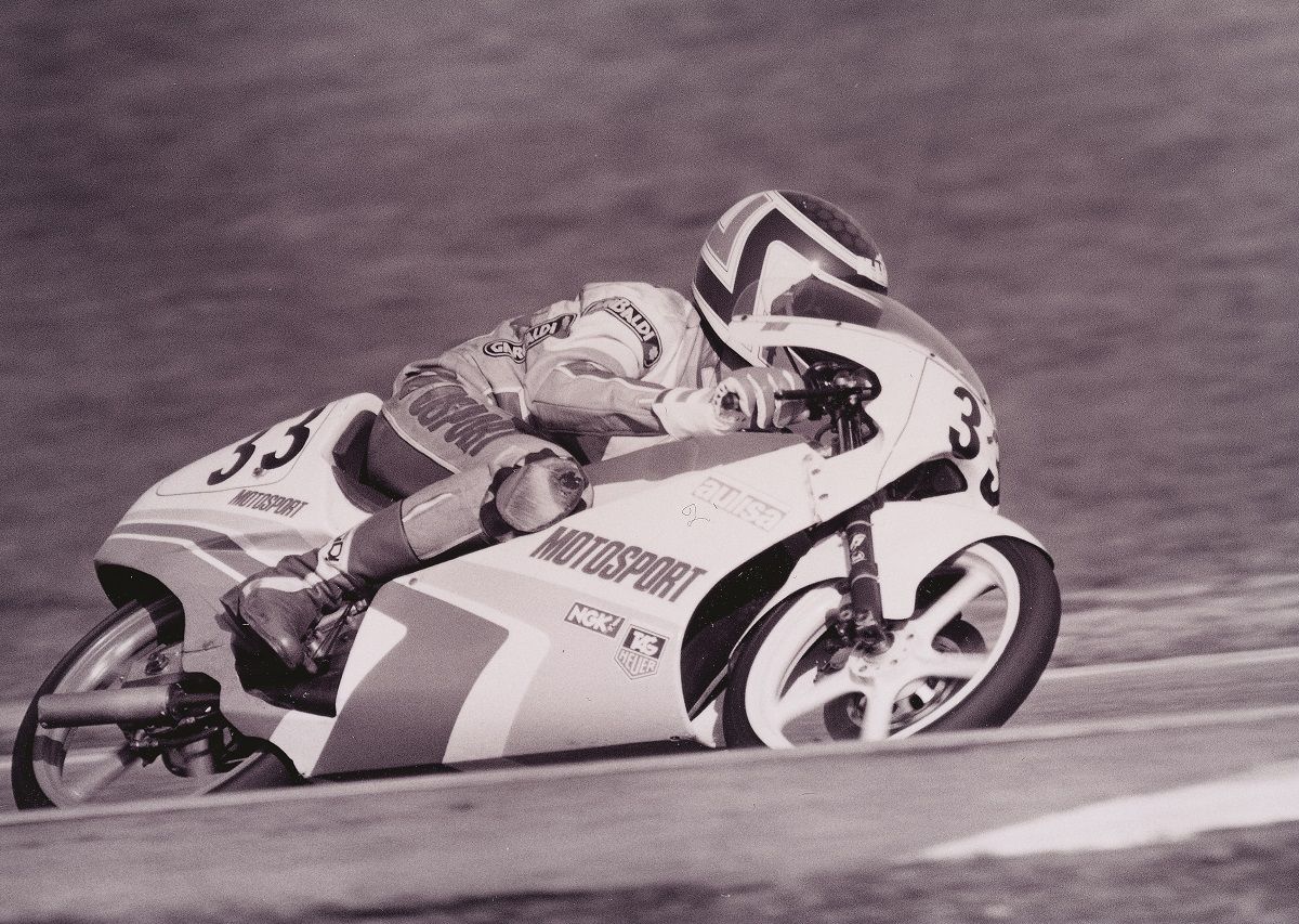 Alexandre Barros con la Autisa de 80 en 1986. Fuente: Maurice Büla © FIM