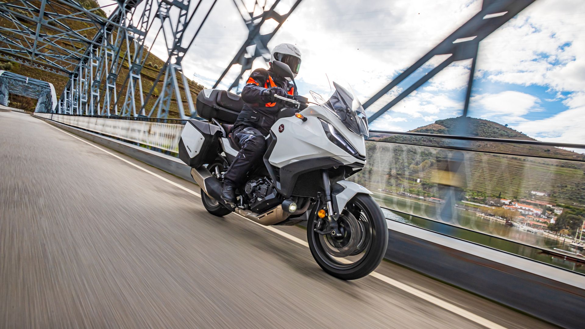 Honda NT1100 Viaje Oporto (34)