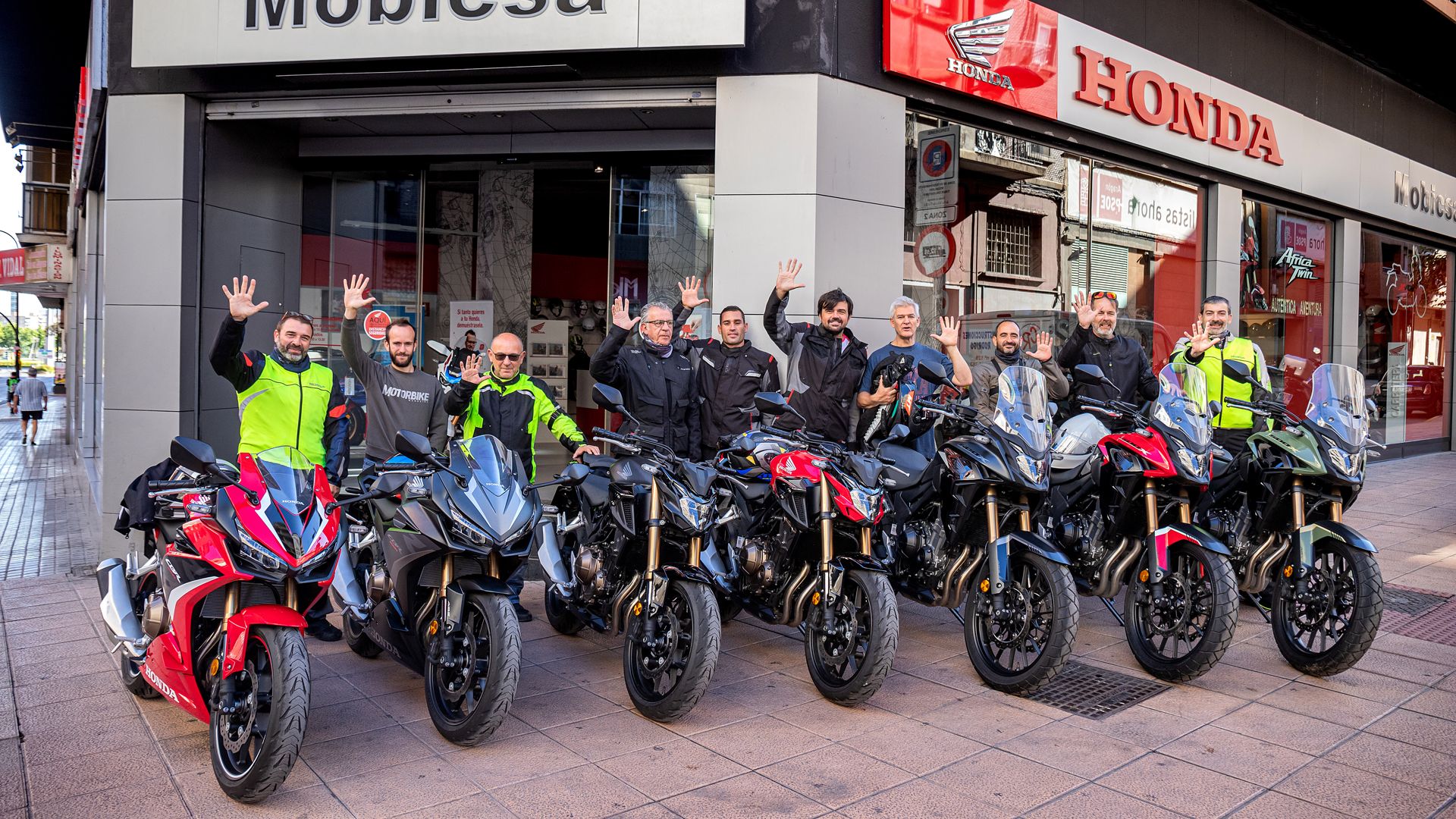 CB500 Wheels & Waves Pepe 02