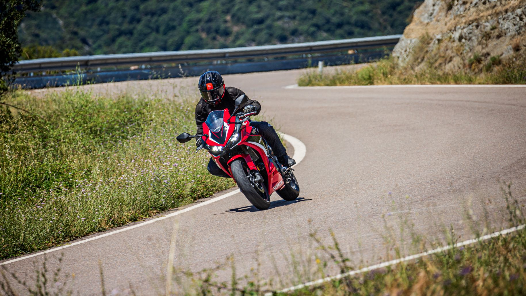 Honda CB500  2022 Gama CBR500R