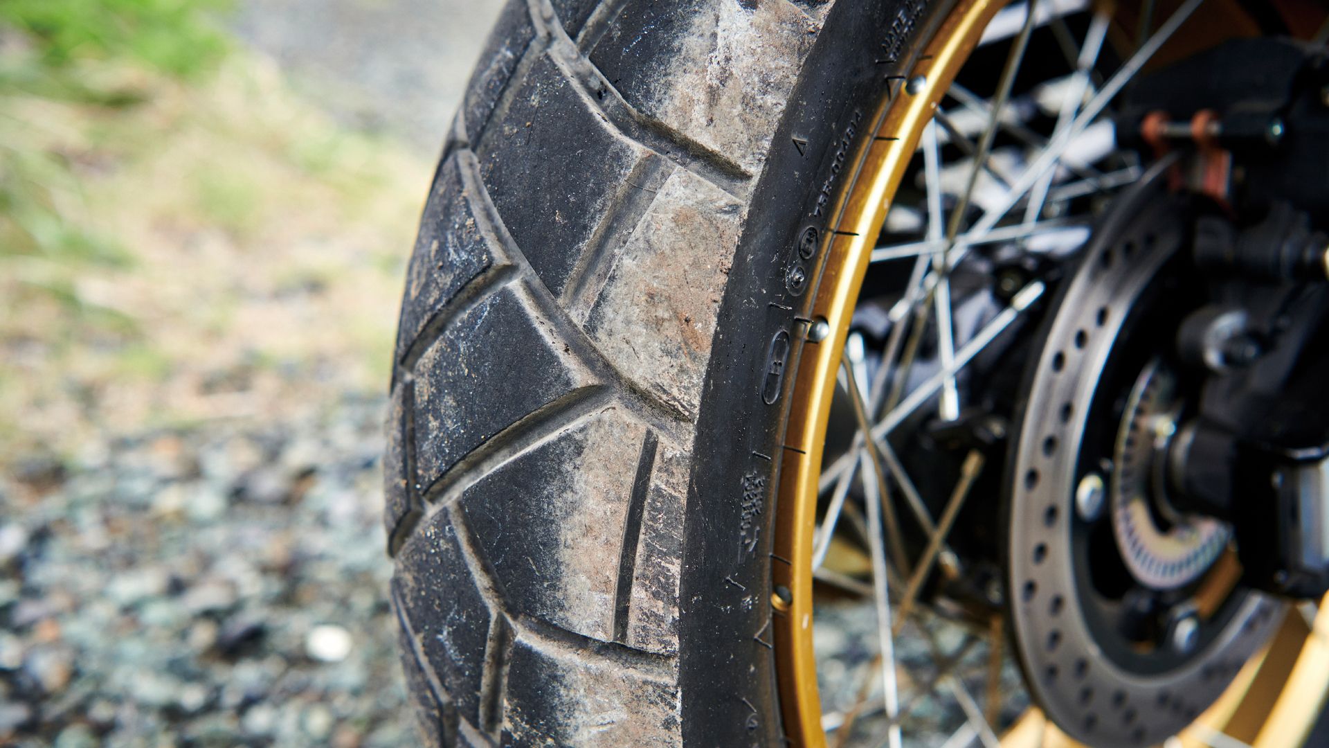 Suzuki DL1050 DE V Strom 2023 Detalles (3)