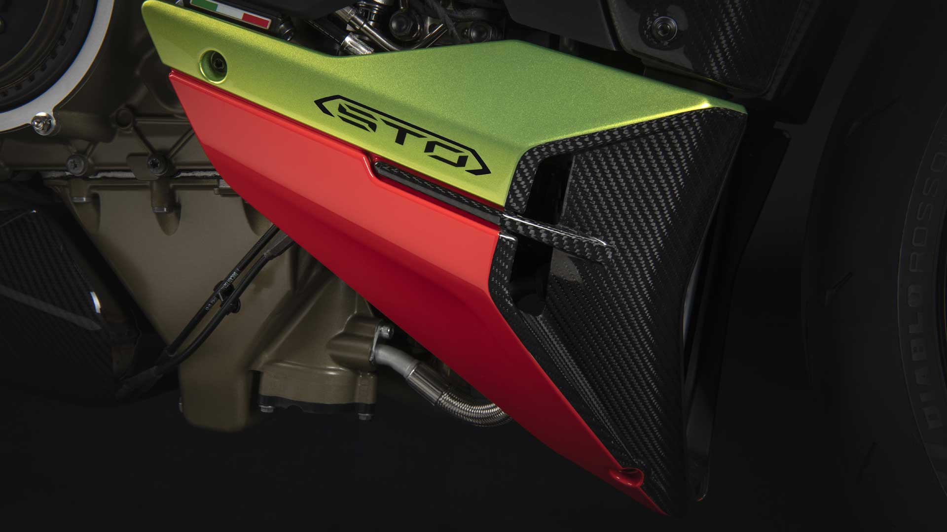 DUCATI STREETFIGHTER V4 LAMBORGHINI 2023 (11)
