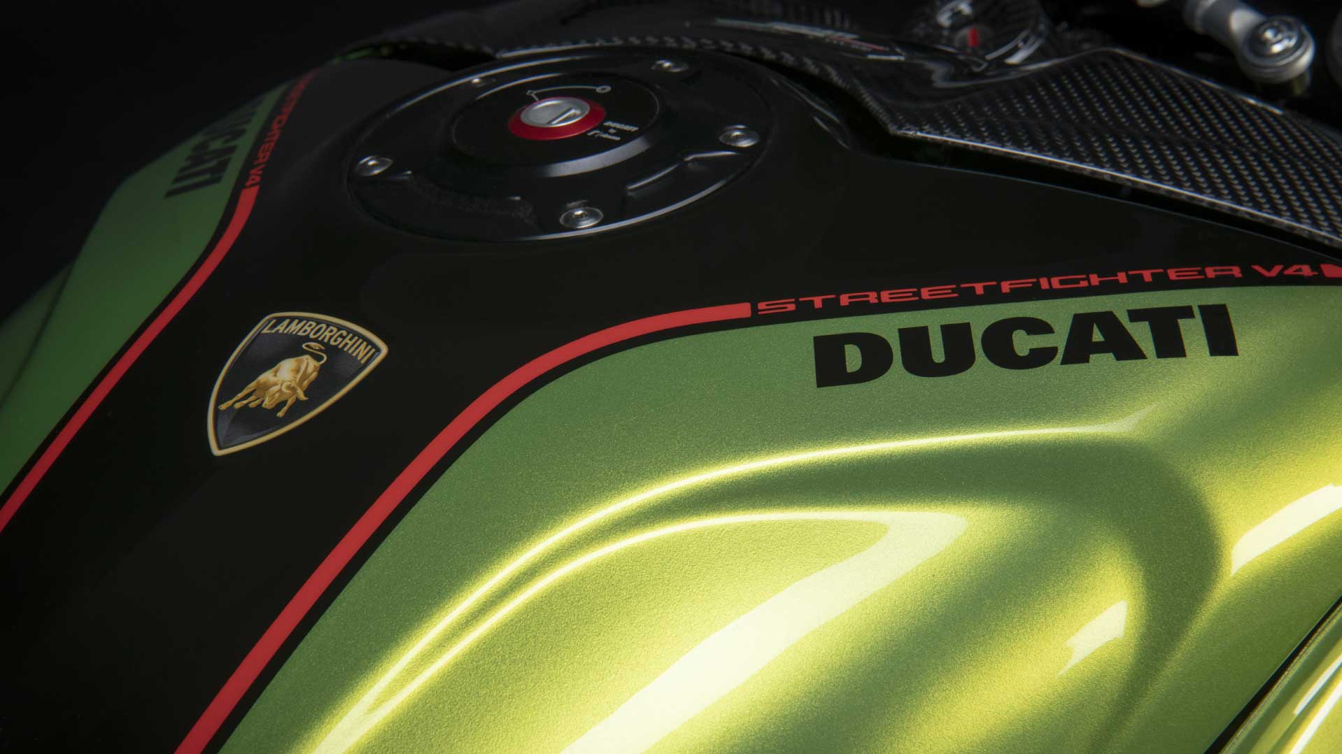 DUCATI STREETFIGHTER V4 LAMBORGHINI 2023 (13)