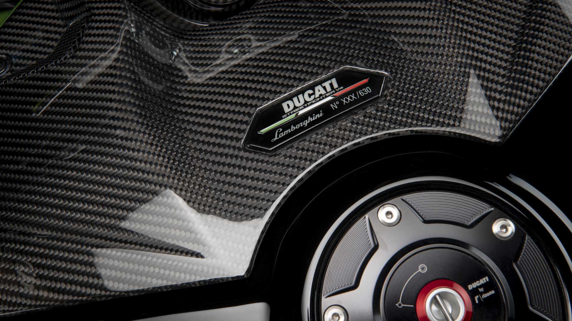 DUCATI STREETFIGHTER V4 LAMBORGHINI 2023 (16)