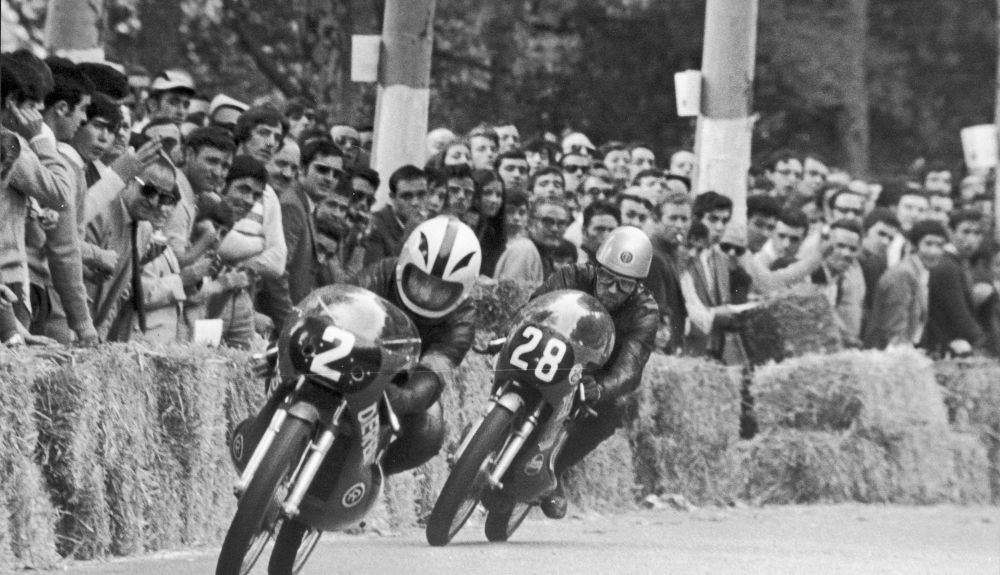 Ángel Nieto y Borje Jansson en Zaragoza en 1971. Ángel Nieto y Borje Jansson en Zaragoza en 1971.