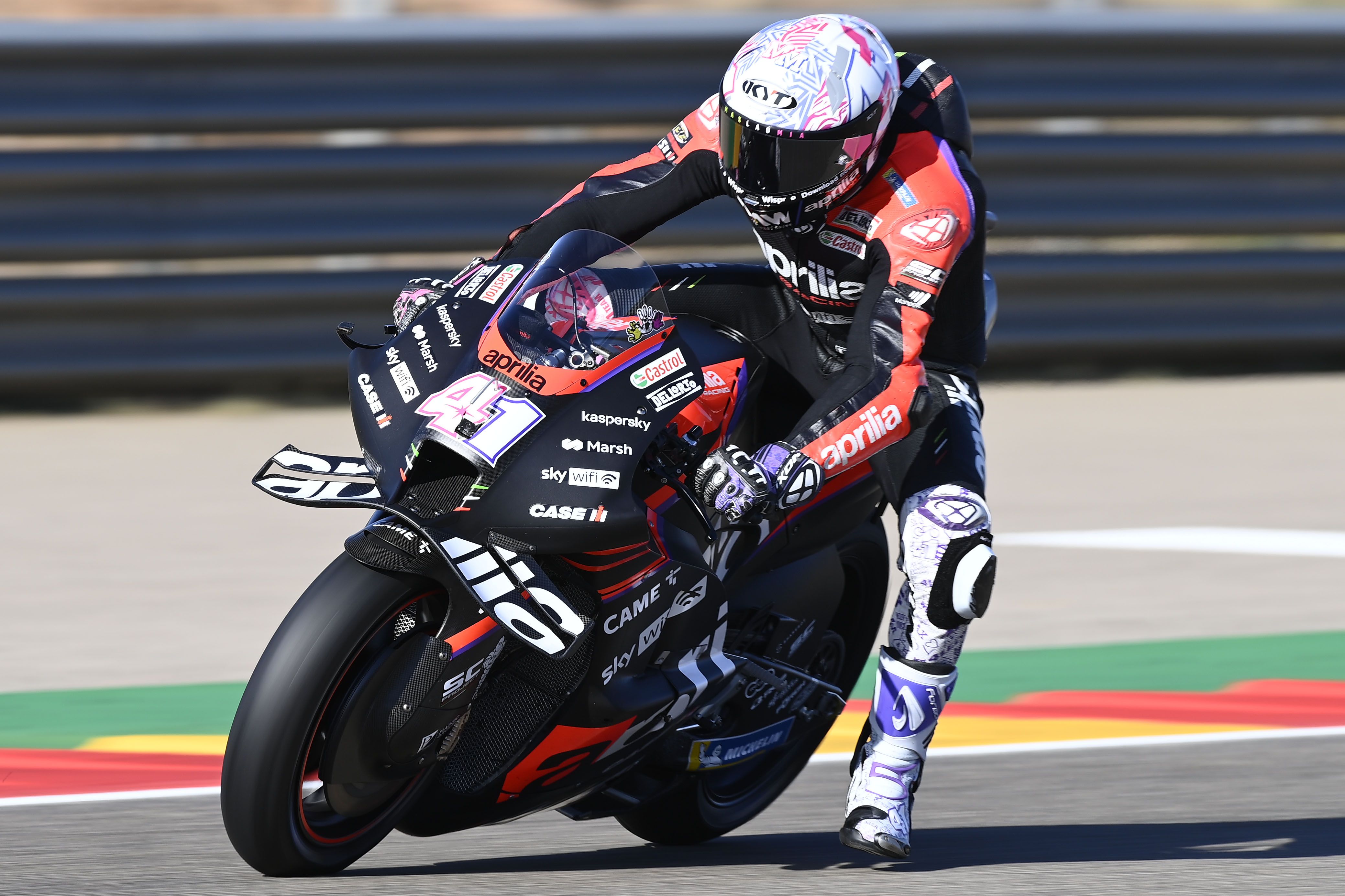 Aleix Espargaró saldrá mañana cuarto en la parrilla del GP de Aragón.