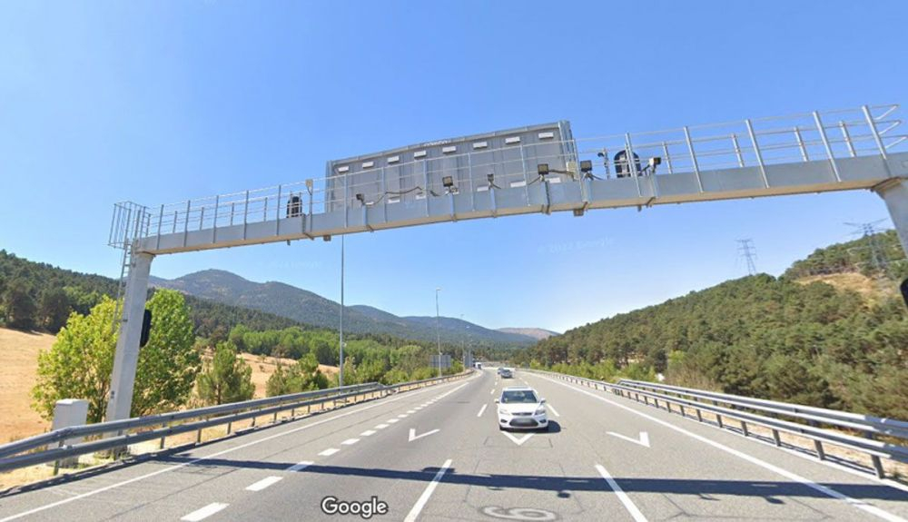 Radar de tramo instalado justo antes de entrar al túnel de Guadarrama. Foto Google Maps. Radar de tramo instalado justo antes de entrar al túnel de Guadarrama. Foto Google Maps.