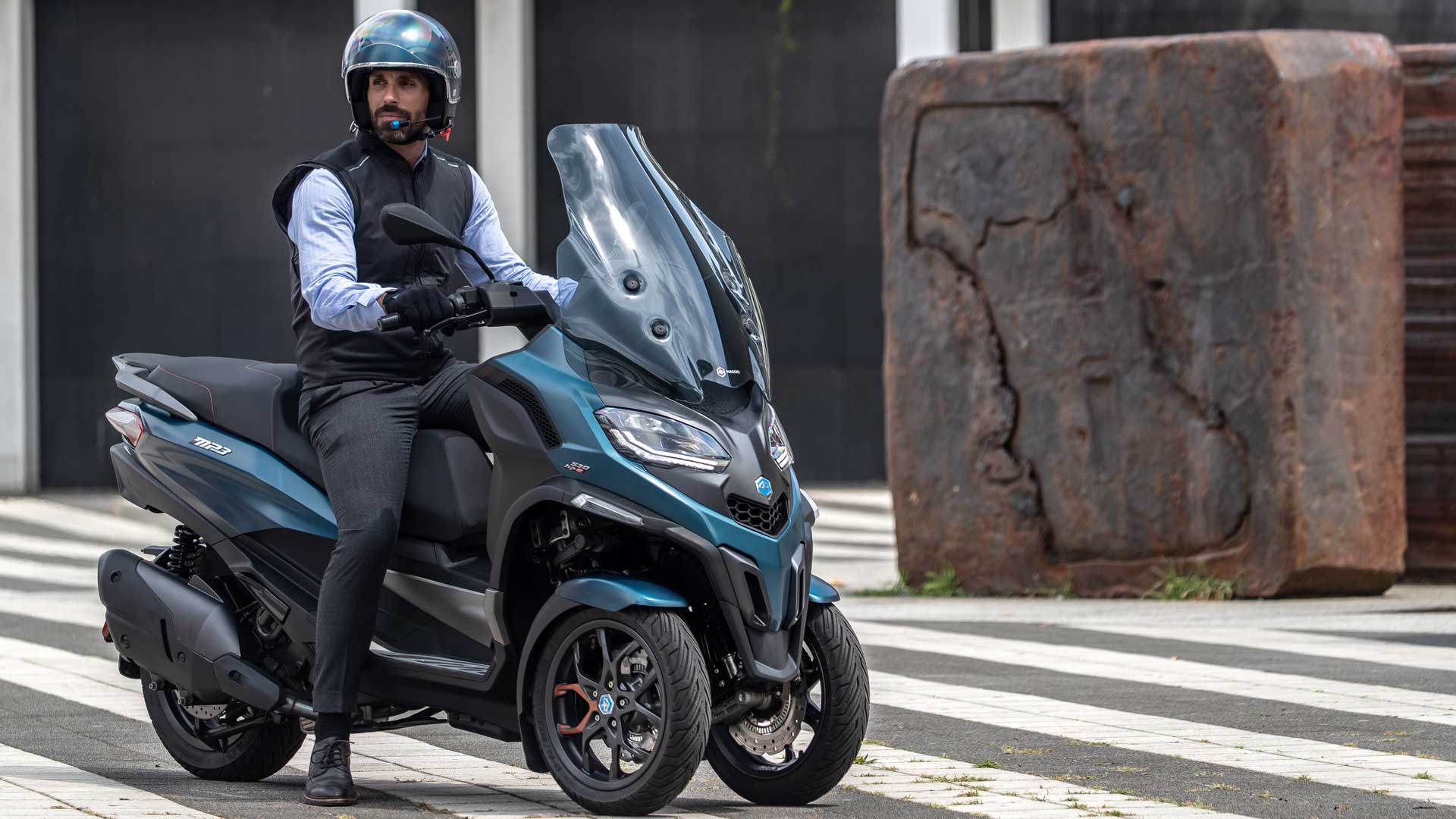 Piaggio MP3 530 S 2'22 Estaticas (13)
