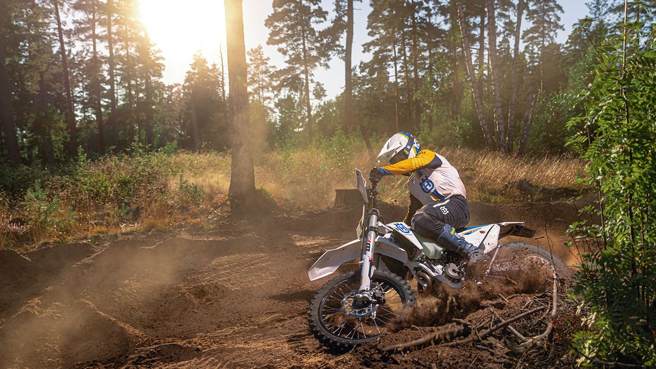 Husqvarna Heritage guino pasado (7)