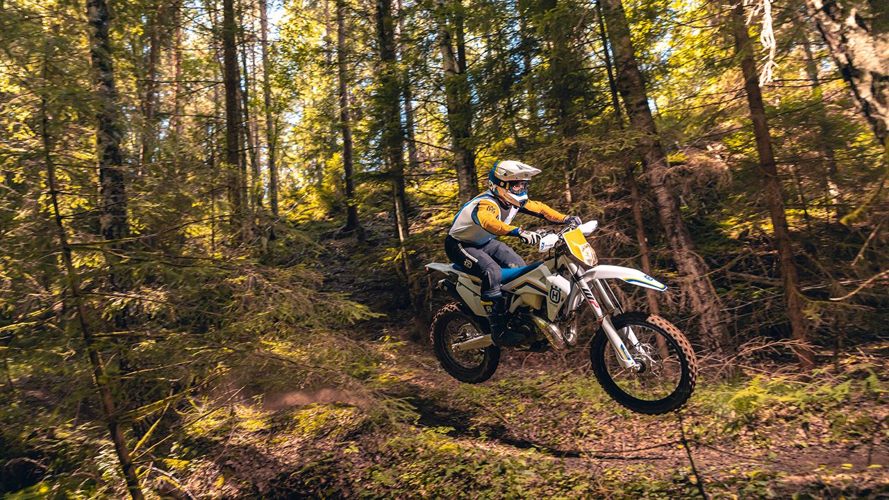 Husqvarna Heritage guino pasado (17)