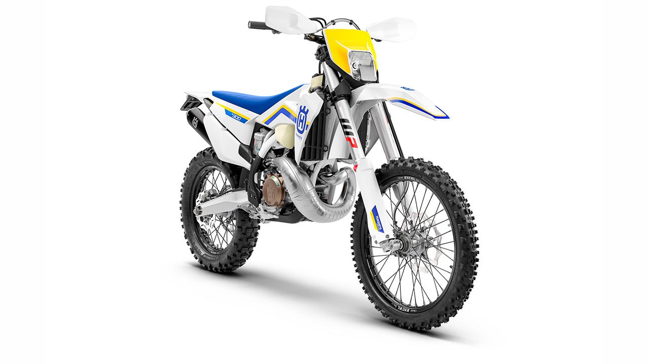 Husqvarna Heritage guino pasado (1)