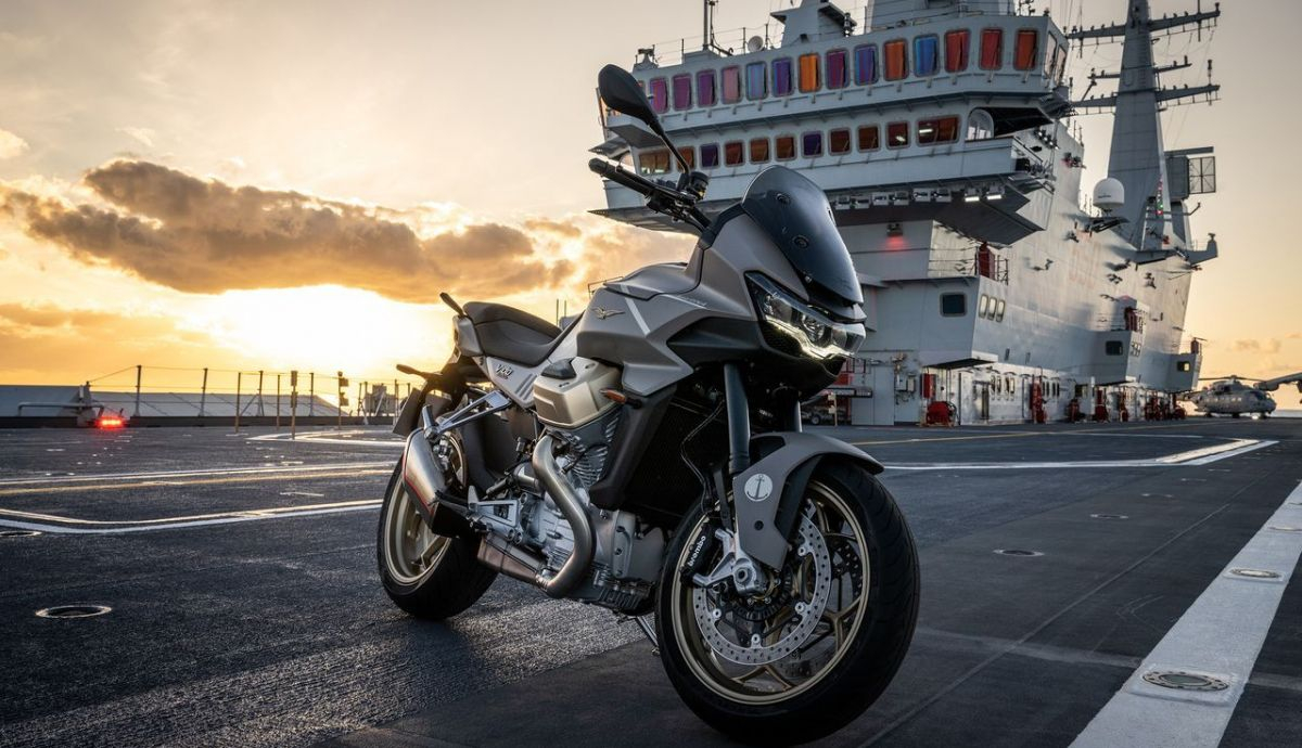 Moto Guzzi V100 Mandello Aviazione Navale 6