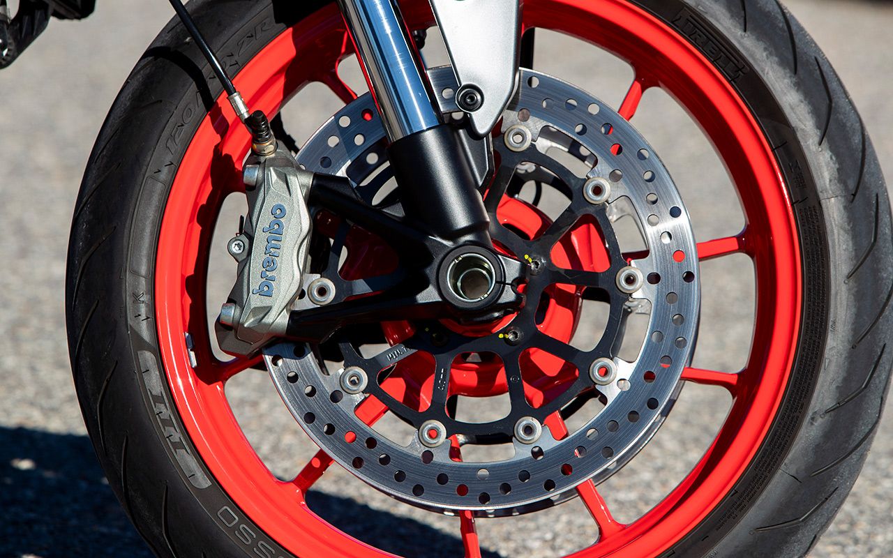 Superprueba Ducati Monster.