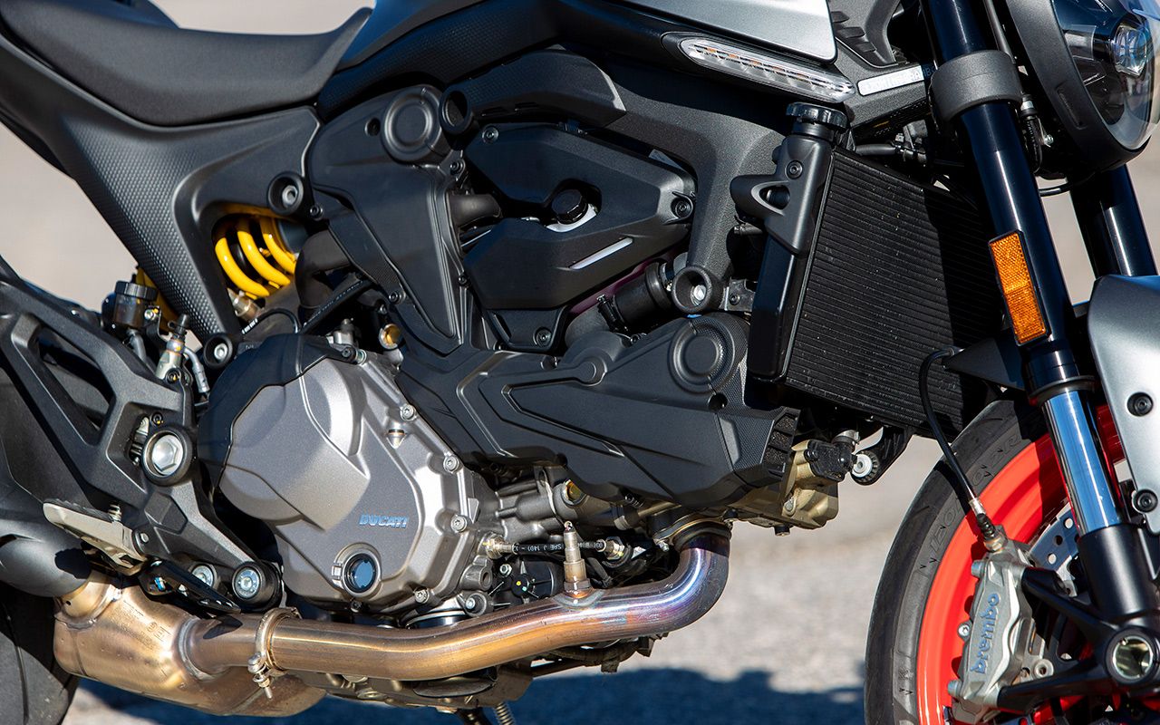 Superprueba Ducati Monster.