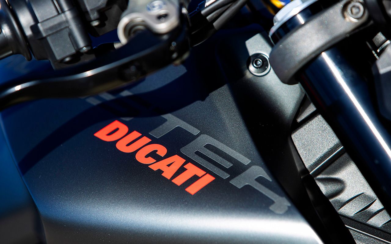 Superprueba Ducati Monster.