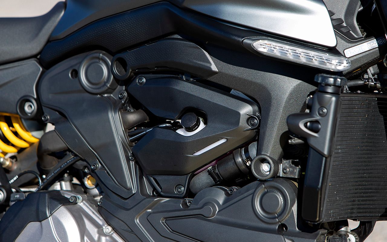Superprueba Ducati Monster.