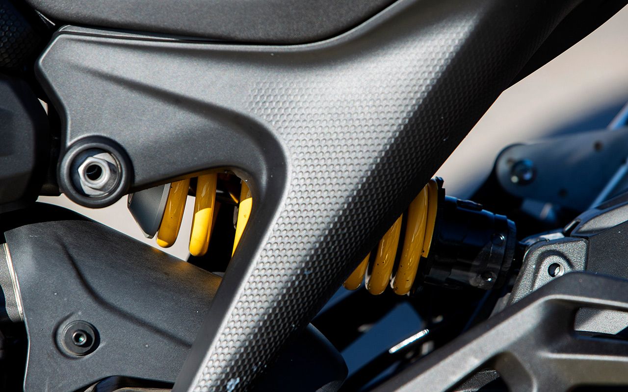 Superprueba Ducati Monster.