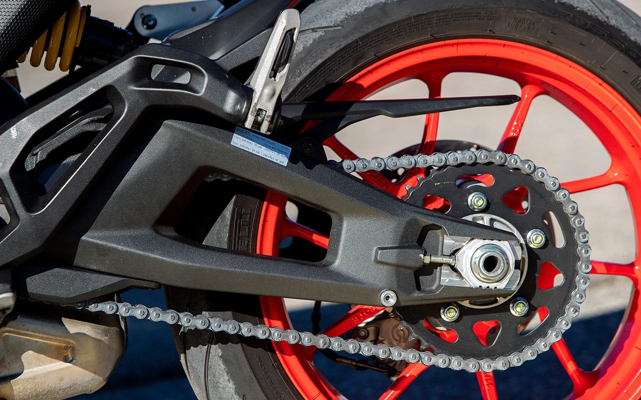 Superprueba Ducati Monster.
